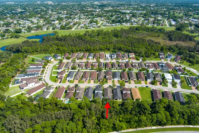 $414,900 | 141 Southeast Via Visconti, Port St. Lucie, FL 34952