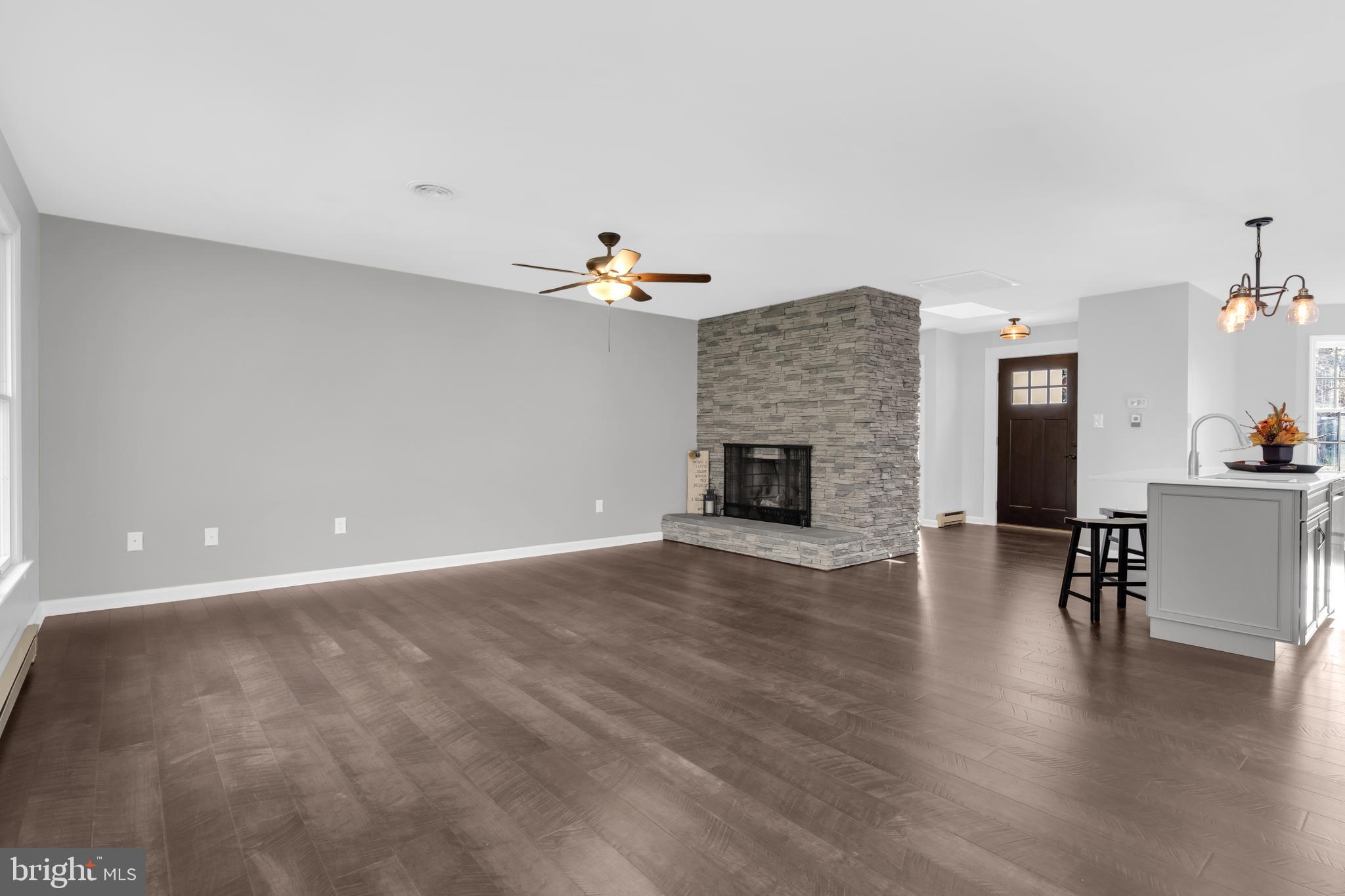 93 Hawick Road Inwood, WV 25428 - Photo 13 of 34 Living Room