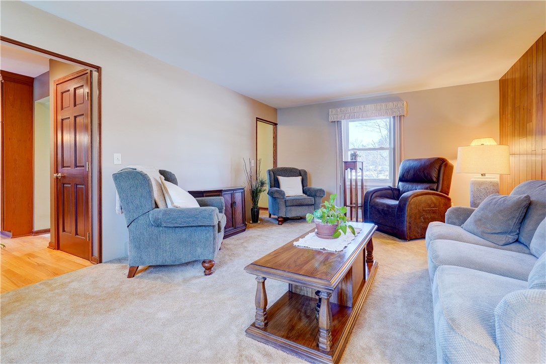 185 Buck Hill Road Greece, NY 14626 - Photo 4 of 30