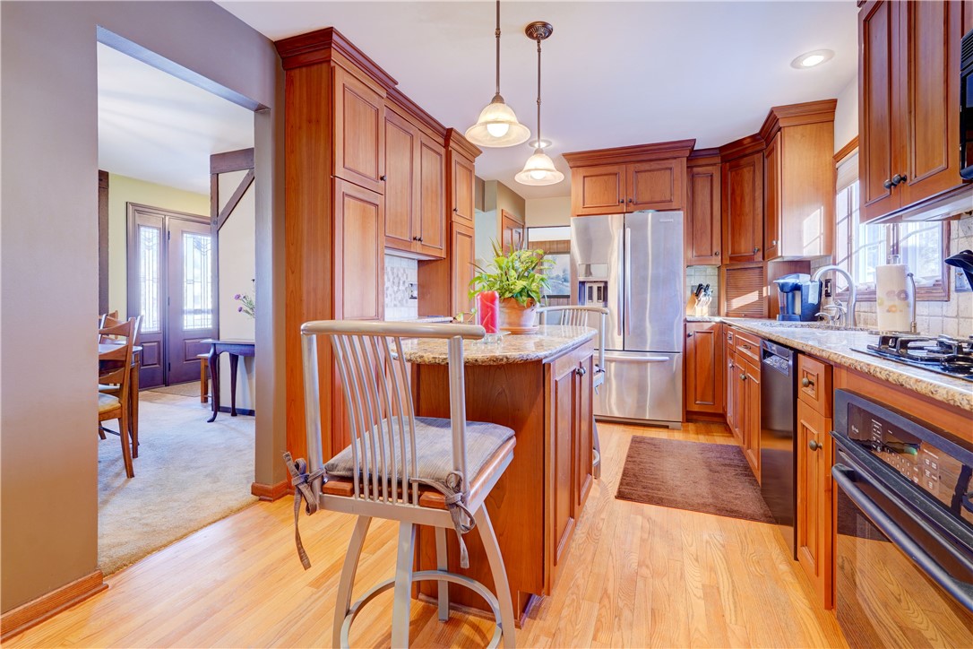 185 Buck Hill Road Greece, NY 14626 - Photo 8 of 30