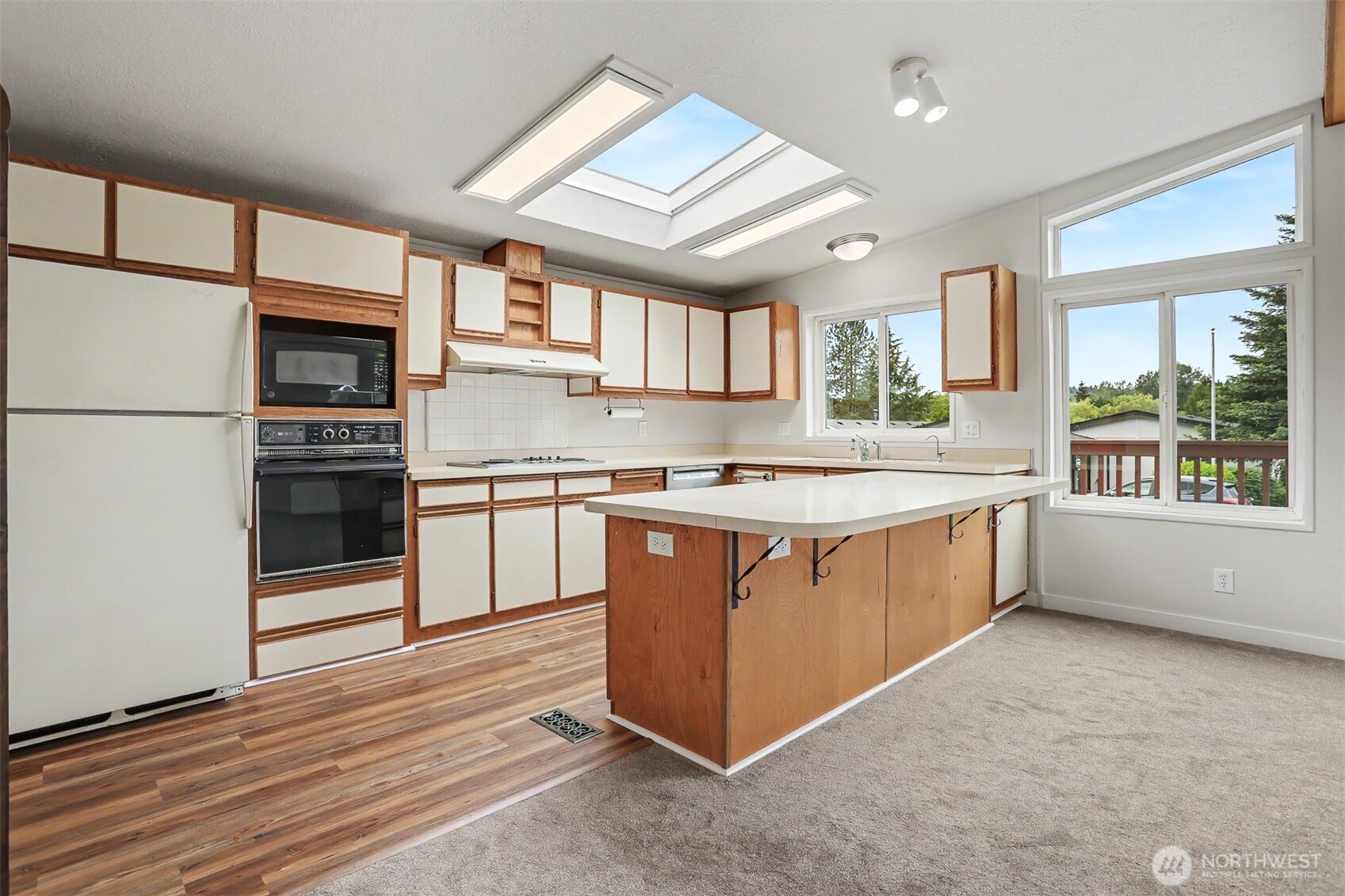 24117 8th Place West Bothell, WA 98021 - Photo 4 of 40