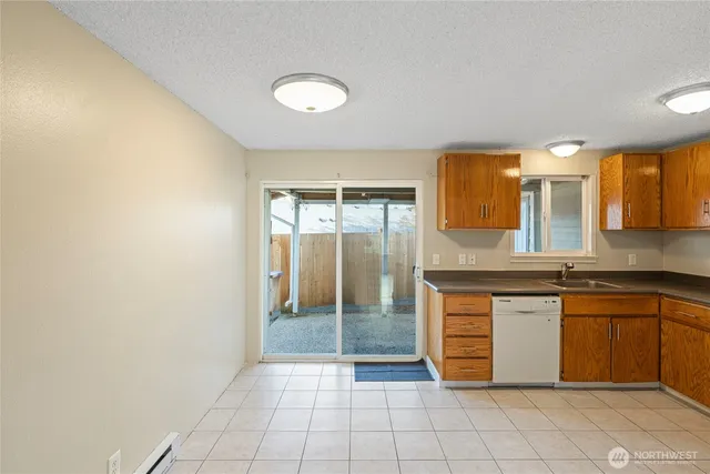 $599,999 | 28602 46th Avenue South, Auburn, WA 98001