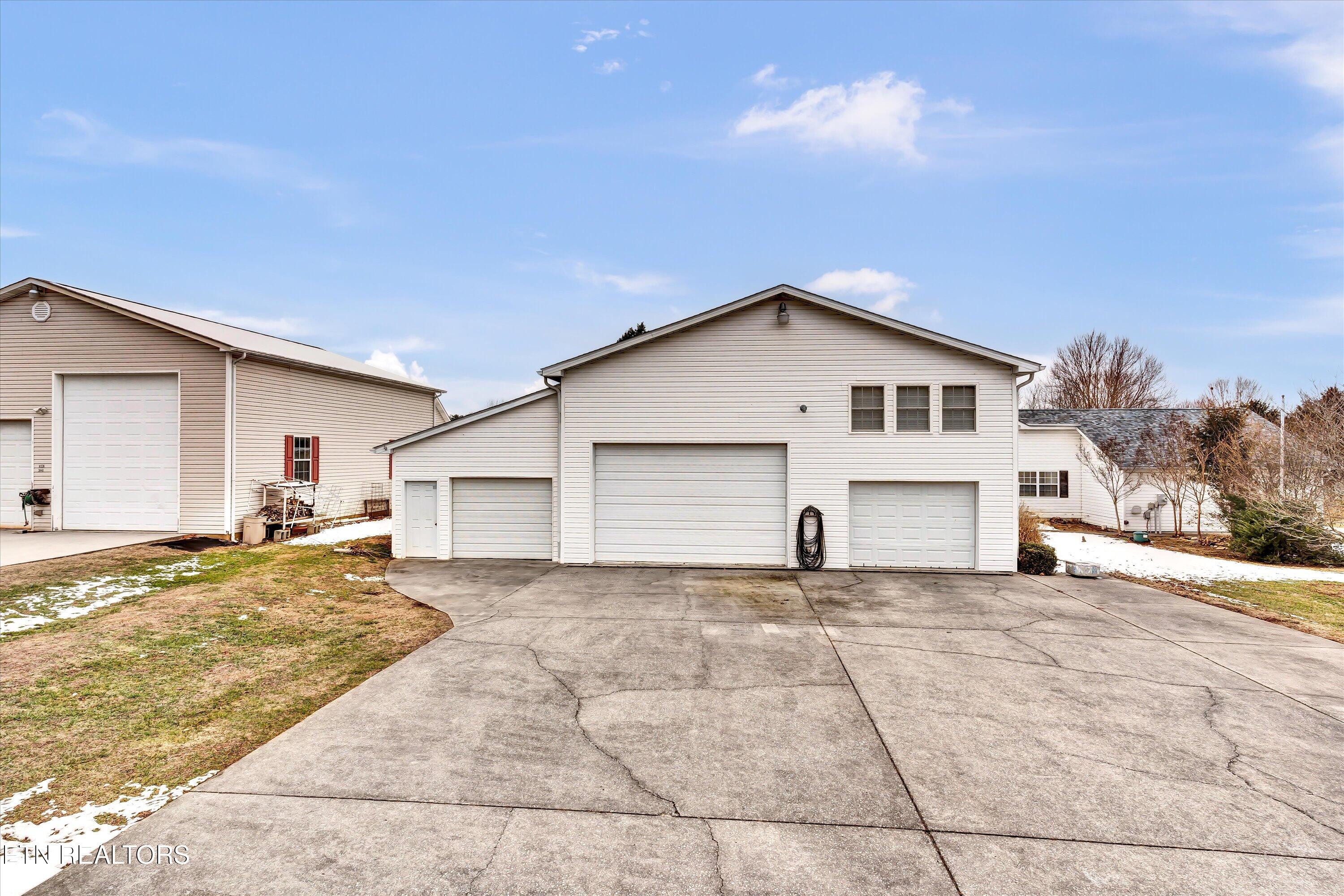 3454 Colton Circle Sevierville, TN 37862 - Photo 2 of 33 28-3454 Colton Cir-28