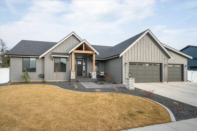 $997,000 | 8616 North Molly Street, Spokane, WA 99208