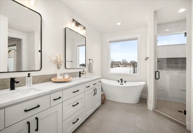 $997,000 | 8616 North Molly Street, Spokane, WA 99208