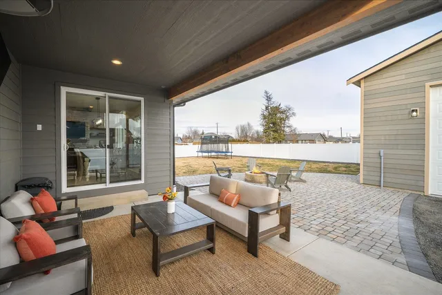 $997,000 | 8616 North Molly Street, Spokane, WA 99208