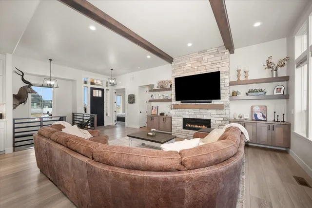 $997,000 | 8616 North Molly Street, Spokane, WA 99208