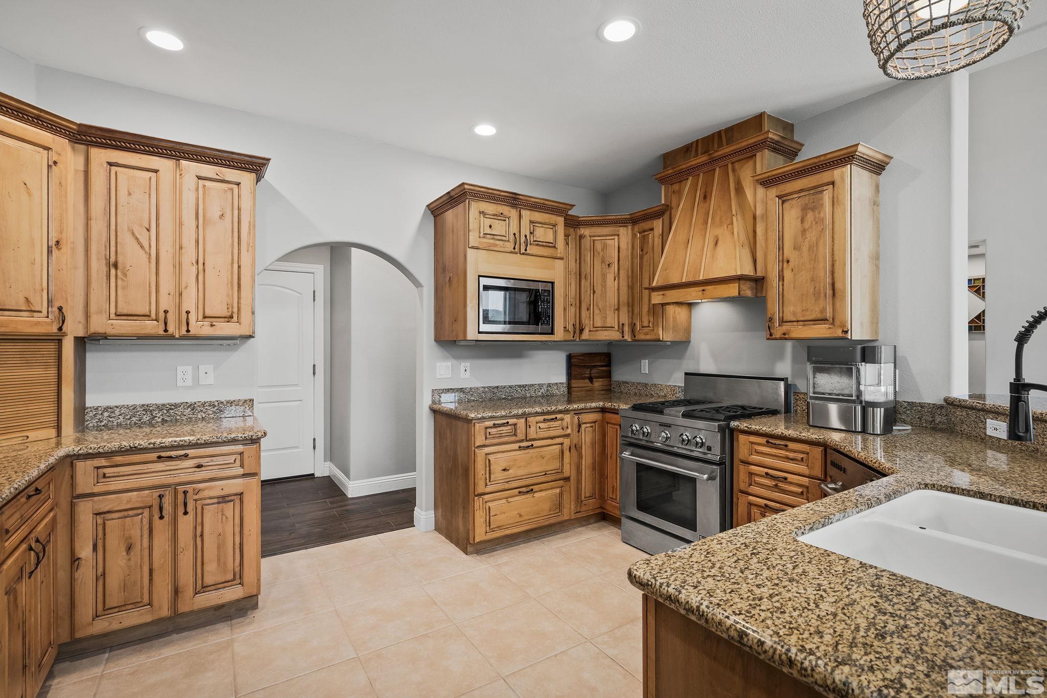 4935 Thompson Court Reno, NV 89511 - Photo 12 of 39 Photo 12