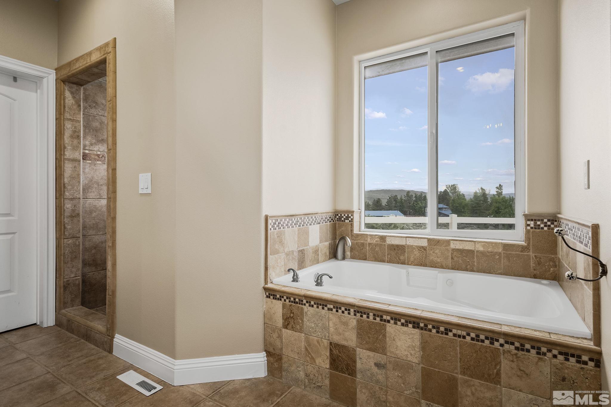 4935 Thompson Court Reno, NV 89511 - Photo 18 of 39 Photo 18