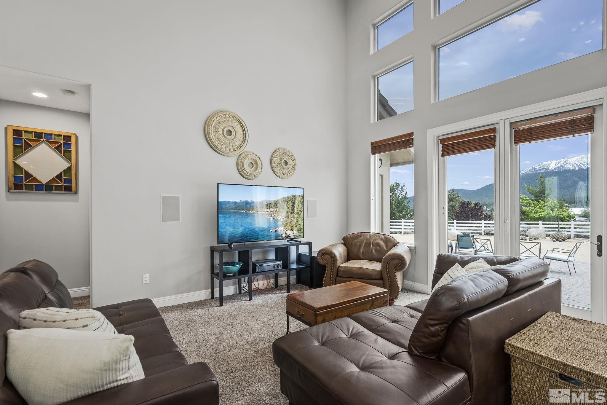 4935 Thompson Court Reno, NV 89511 - Photo 6 of 39 Photo 6