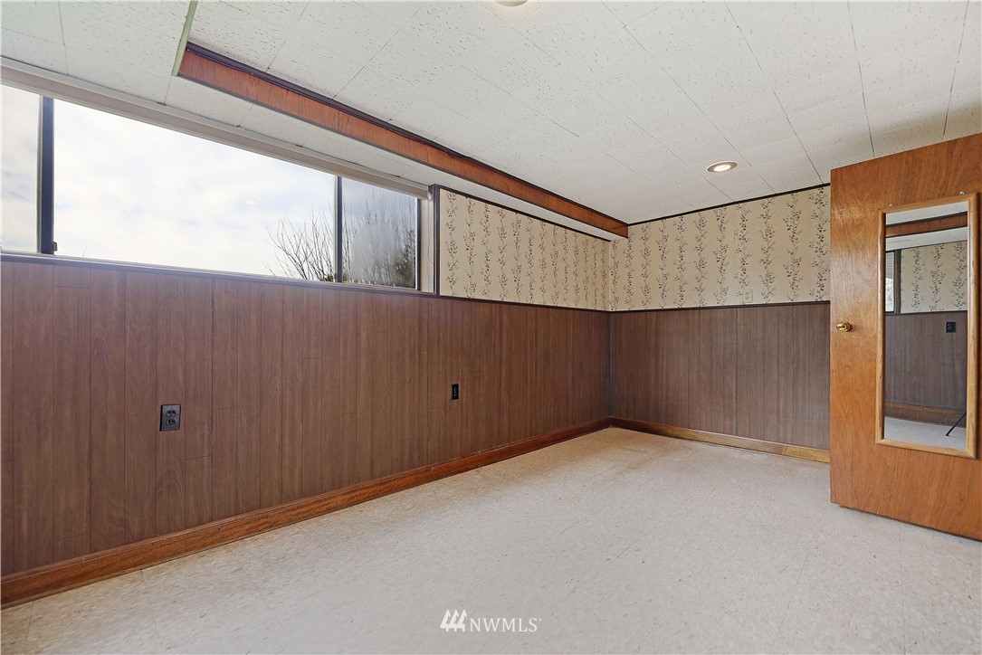 18763 Ridgefield Road Northwest Shoreline, WA 98177 - Photo 22 of 40 Gallery Image 22