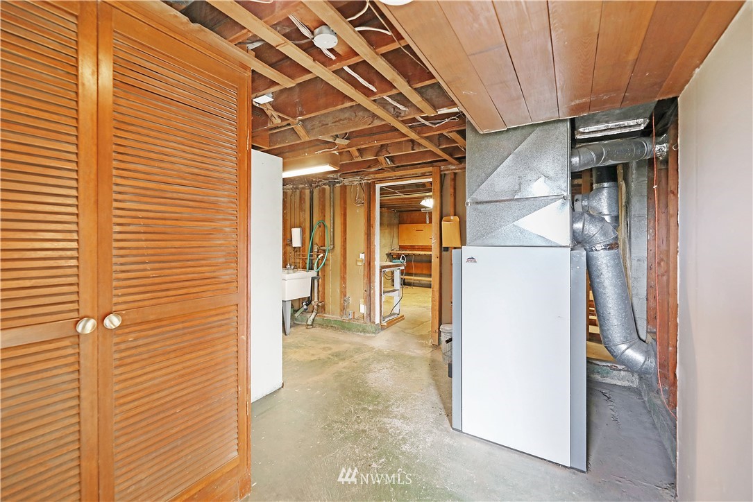 18763 Ridgefield Road Northwest Shoreline, WA 98177 - Photo 26 of 40 Gallery Image 26