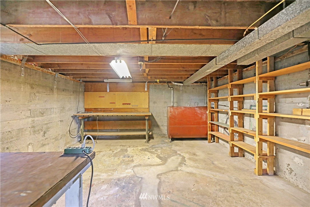 18763 Ridgefield Road Northwest Shoreline, WA 98177 - Photo 28 of 40 Gallery Image 28