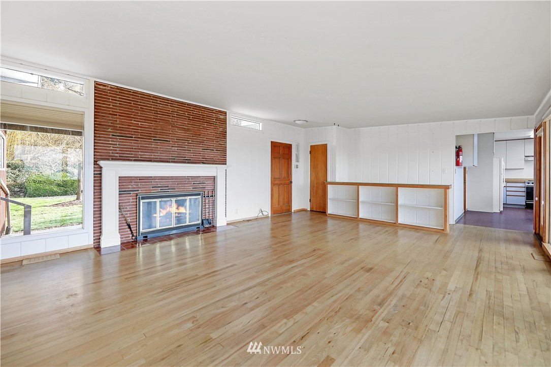 18763 Ridgefield Road Northwest Shoreline, WA 98177 - Photo 4 of 40 Gallery Image 4