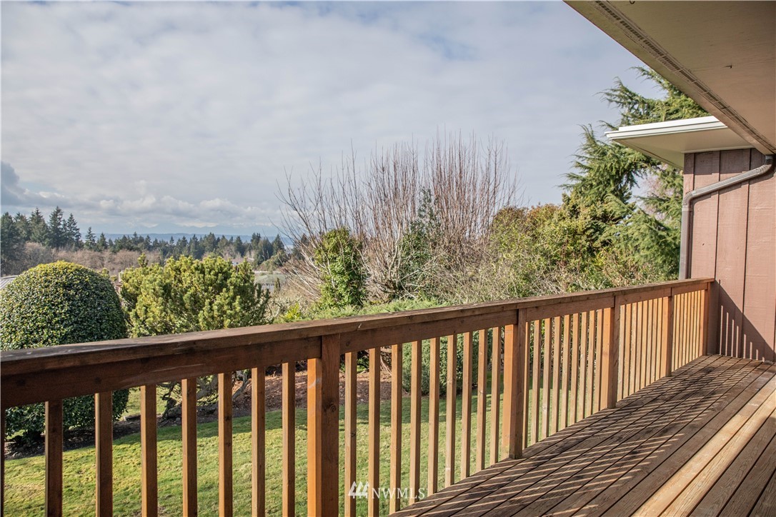 18763 Ridgefield Road Northwest Shoreline, WA 98177 - Photo 36 of 40 Gallery Image 36
