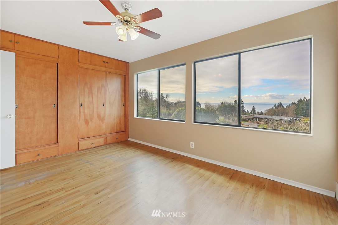 18763 Ridgefield Road Northwest Shoreline, WA 98177 - Photo 9 of 40 Gallery Image 9