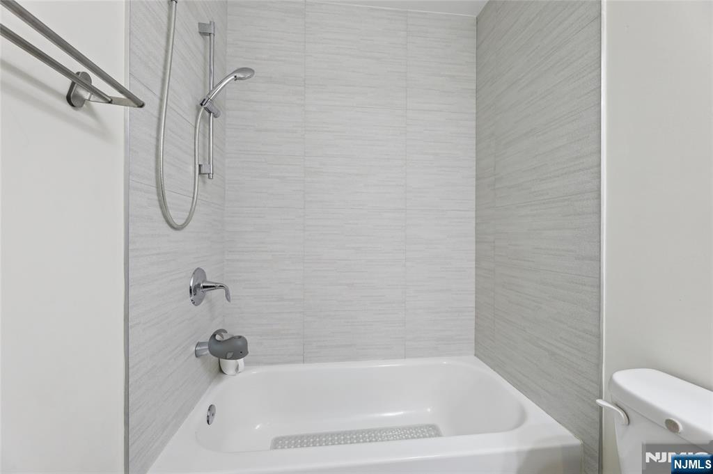 45-47 Franklin Street Tenafly, NJ 07670 - Photo 38 of 41