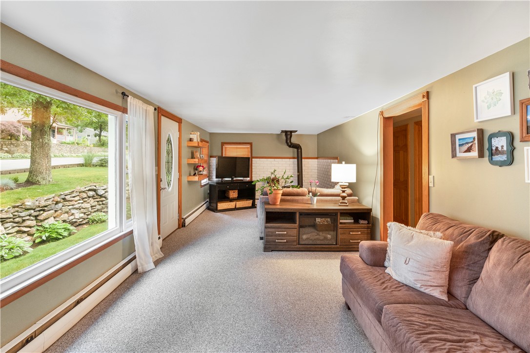 321 Cooper Hill Road Burrillville, RI 02839 - Photo 21 of 35