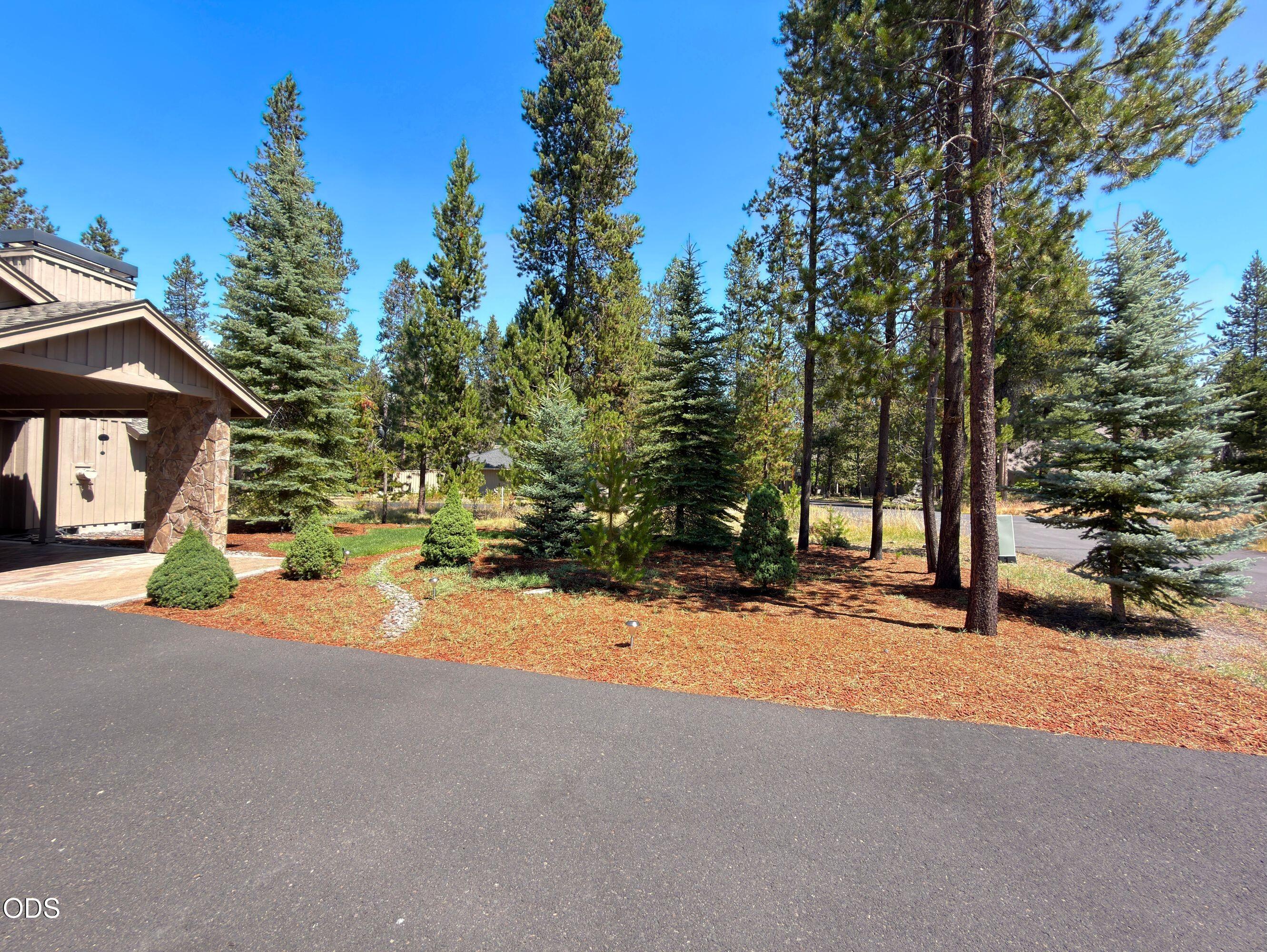 58103 Kinglet Road Sunriver, OR 97707 - Photo 26 of 44