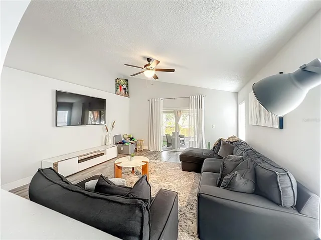 $328,000 | 2045 Newtown Road, Groveland, FL 34736