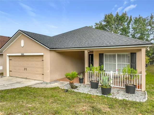 $328,000 | 2045 Newtown Road, Groveland, FL 34736