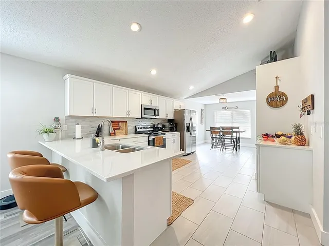 $328,000 | 2045 Newtown Road, Groveland, FL 34736