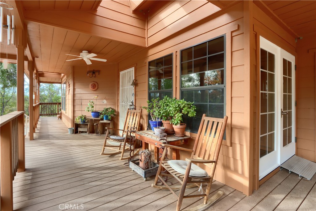 3692 Manzanita Road Mariposa, CA 95338 - Photo 4 of 71 Amazing covered porch/deck complete with skylights!