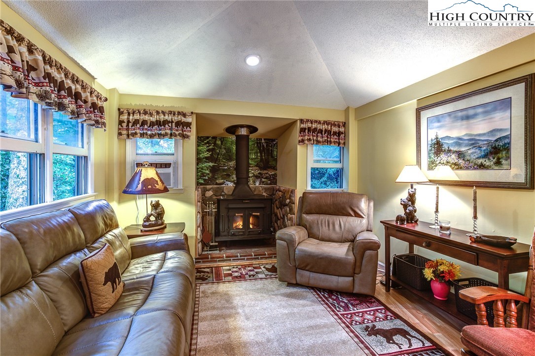524 Windridge Road Newland, NC 28657 - Photo 14 of 21 Gallery Image 14