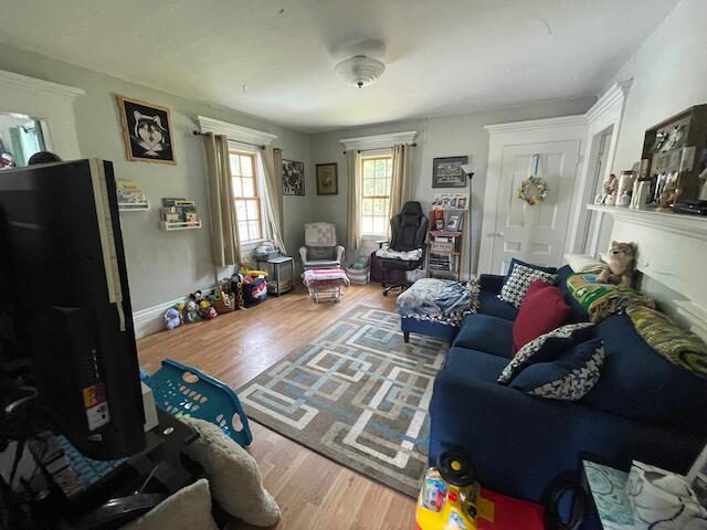 150 Williams Pond Road Bucksport, ME 04416 - Photo 18 of 52 Living Room