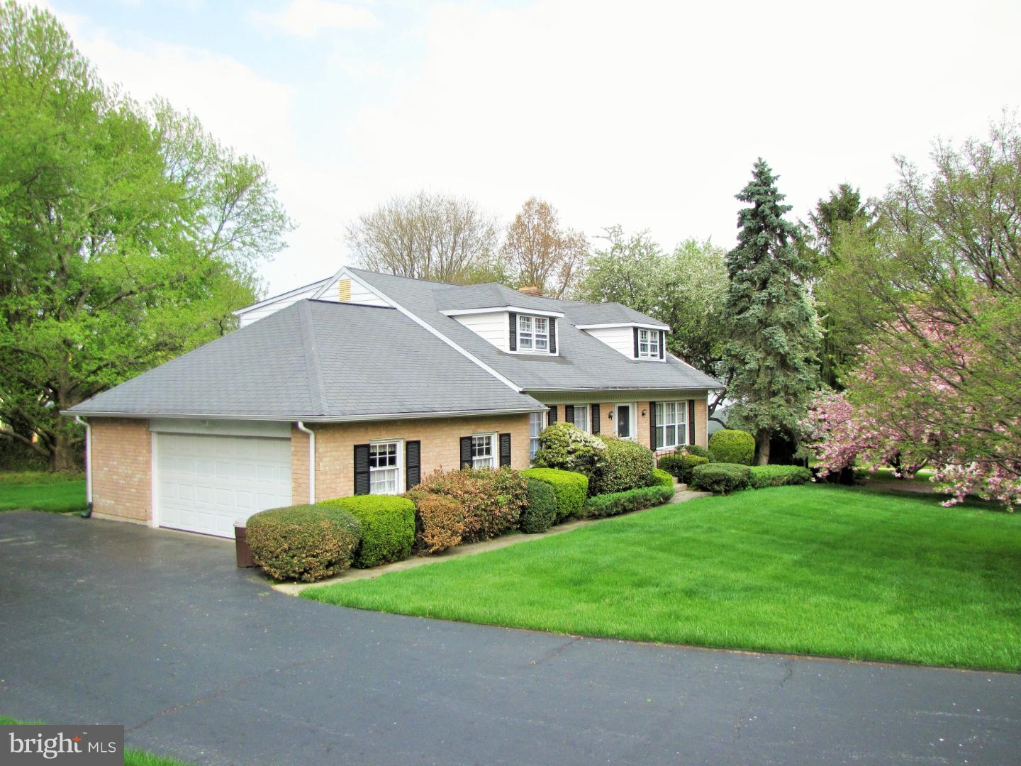 718 Ciderbrook Road Hockessin, DE 19707 - Photo 2 of 19 Exterior Side