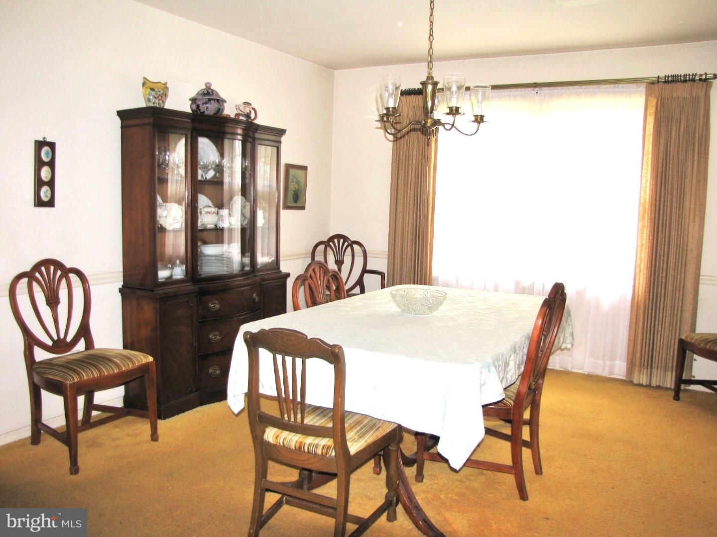 718 Ciderbrook Road Hockessin, DE 19707 - Photo 5 of 19 Dining Room