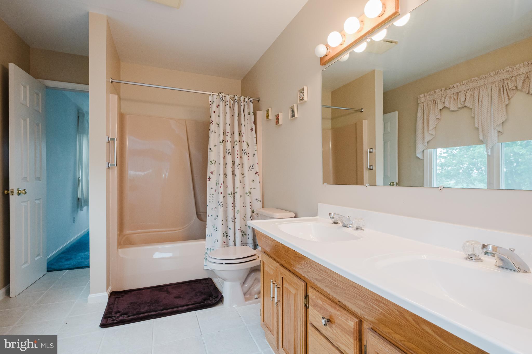 2555 Baldwin Mill Road Baldwin, MD 21013 - Photo 39 of 110 Upstairs Full Bathroom