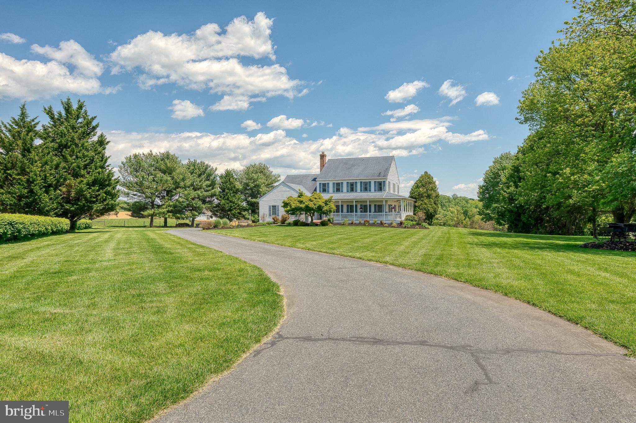 2555 Baldwin Mill Road Baldwin, MD 21013 - Photo 62 of 110 Plenty of Parking