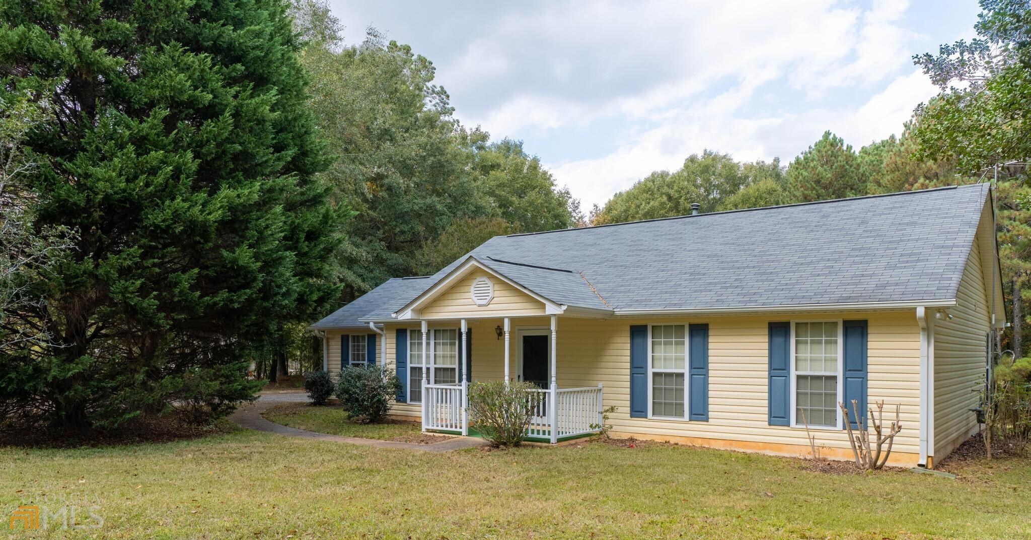 352 Valley Hill Road Stockbridge, GA 30281 - Photo 1 of 1 a front view of a house with garden
