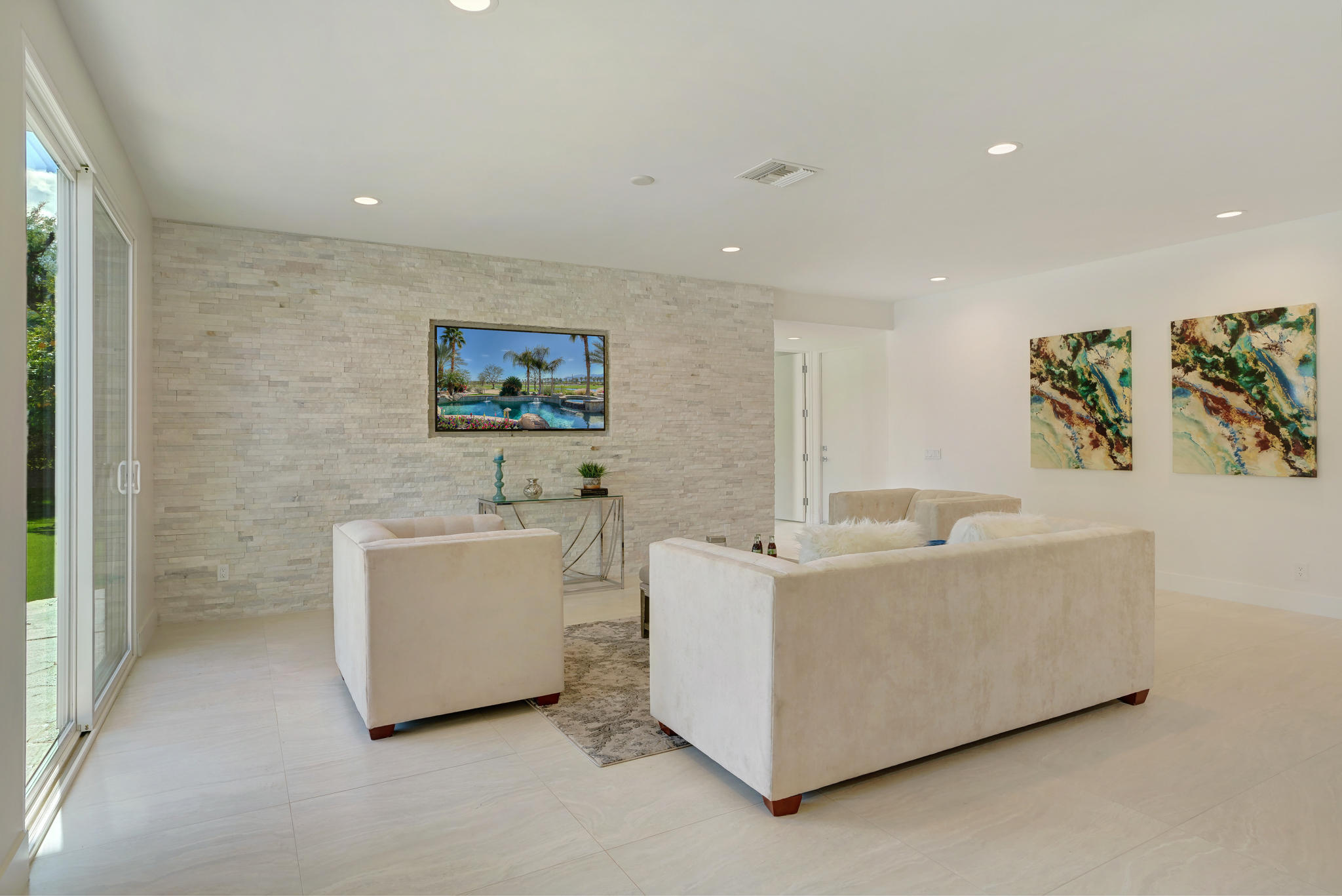 5 Clancy Lane South Rancho Mirage, CA 92270 - Photo 13 of 43 Photo-14