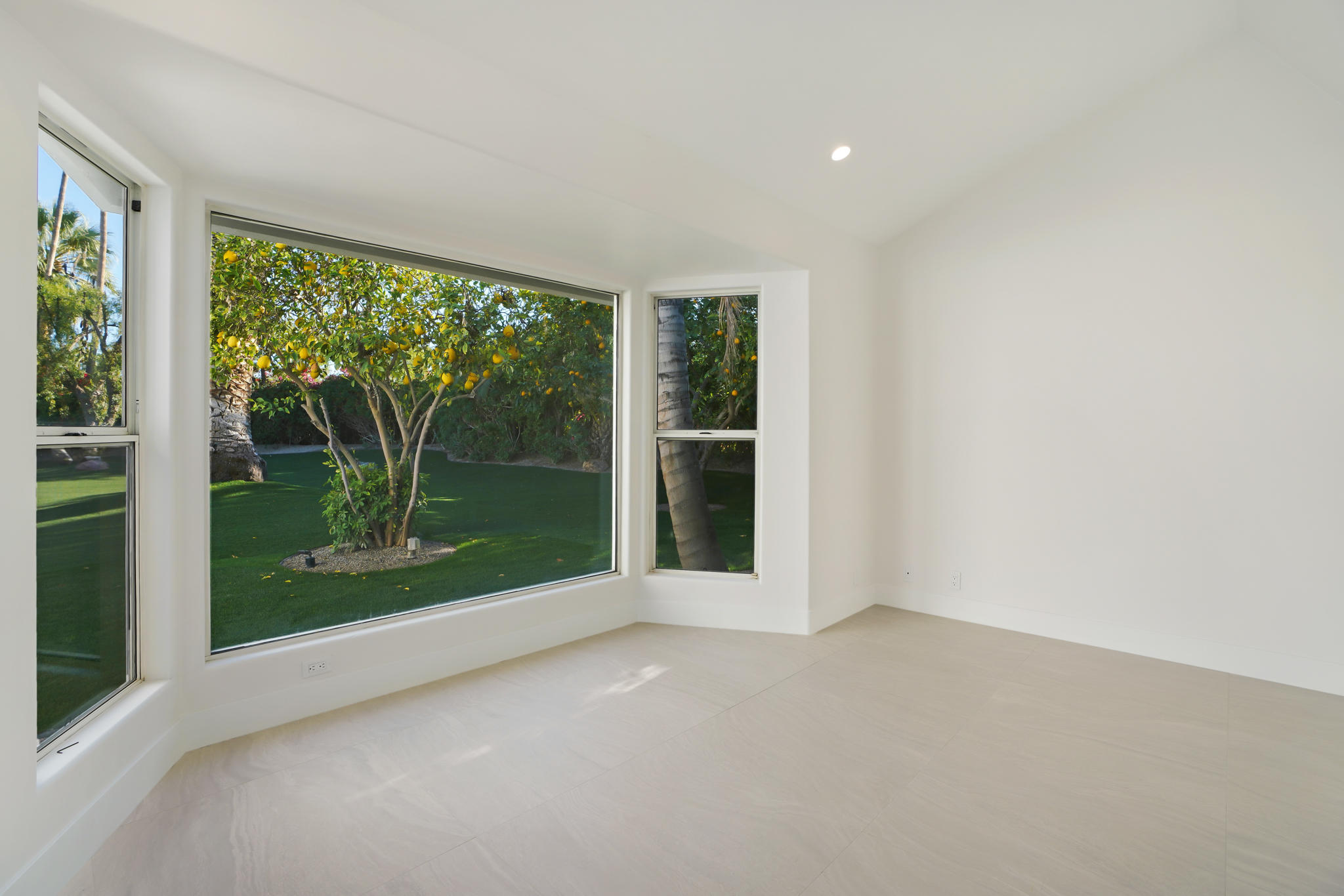 5 Clancy Lane South Rancho Mirage, CA 92270 - Photo 29 of 43 Photo-47