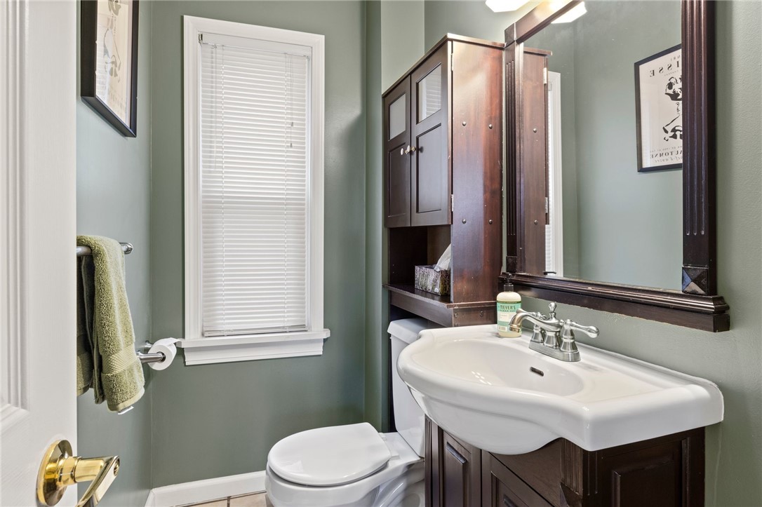 20 Bloomfield Place Rochester, NY 14620 - Photo 12 of 29 Gallery Image 12