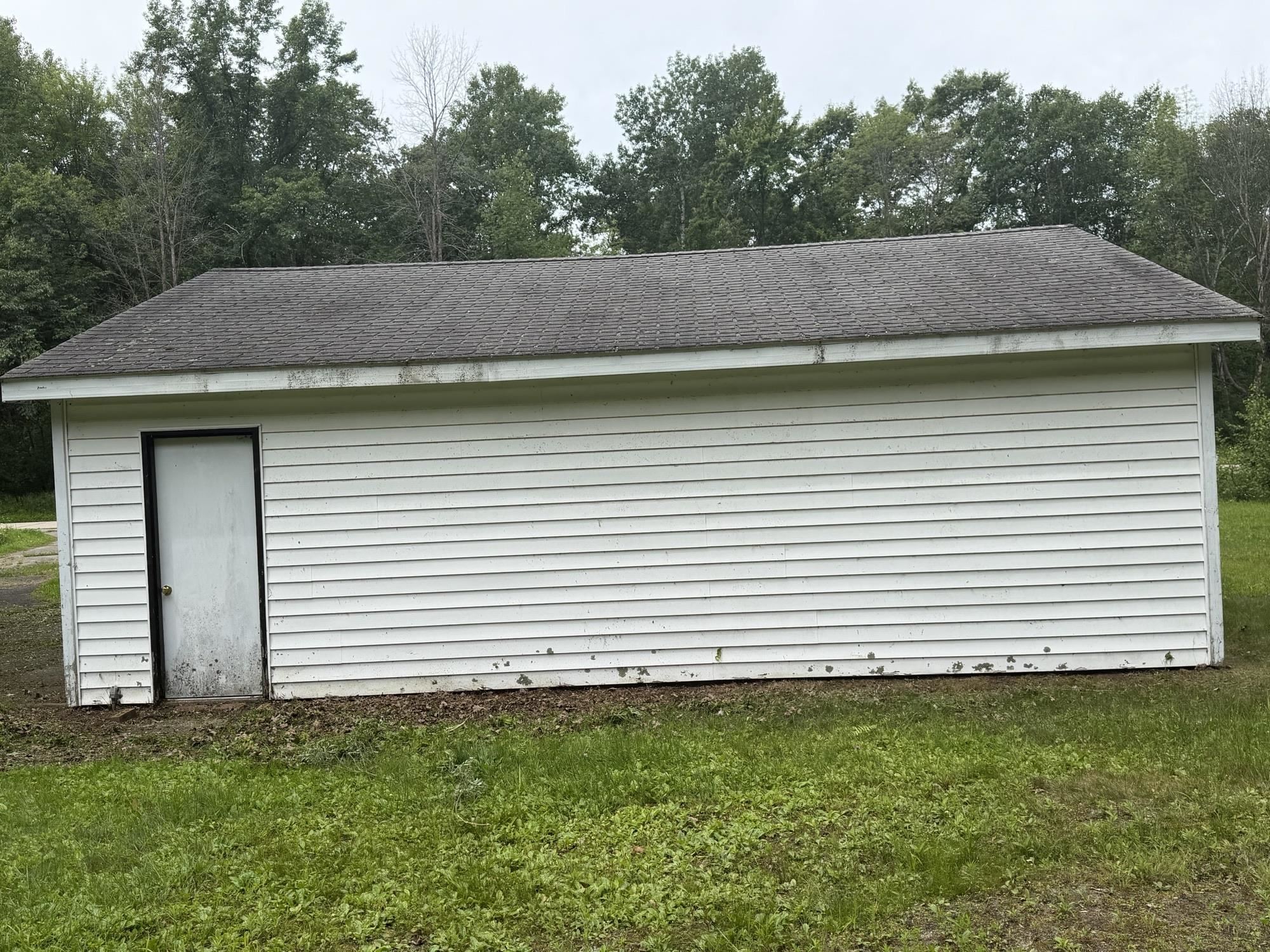 4428 Old 41 Road Oconto, WI 54153 - Photo 9 of 17