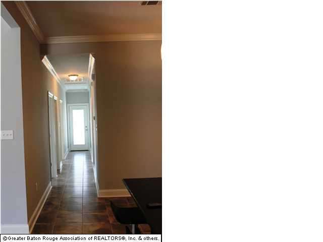 7843 Seville Court Baton Rouge, LA 70820 - Photo 4 of 10 Gallery Image 4