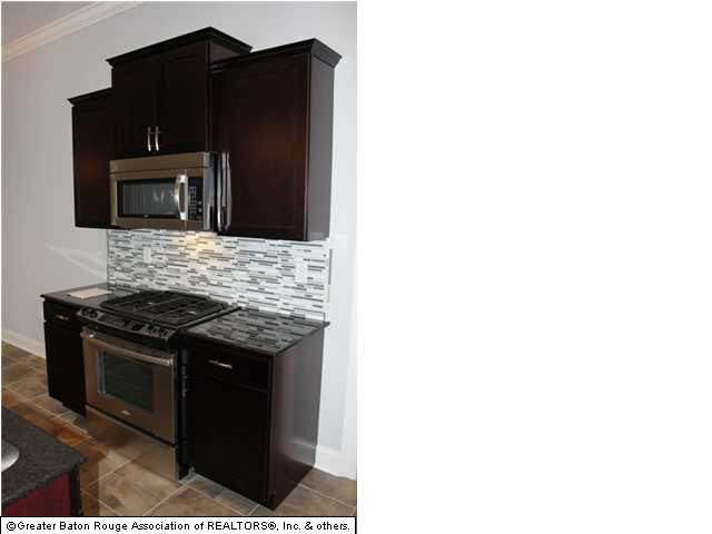 7843 Seville Court Baton Rouge, LA 70820 - Photo 7 of 10 Gallery Image 7