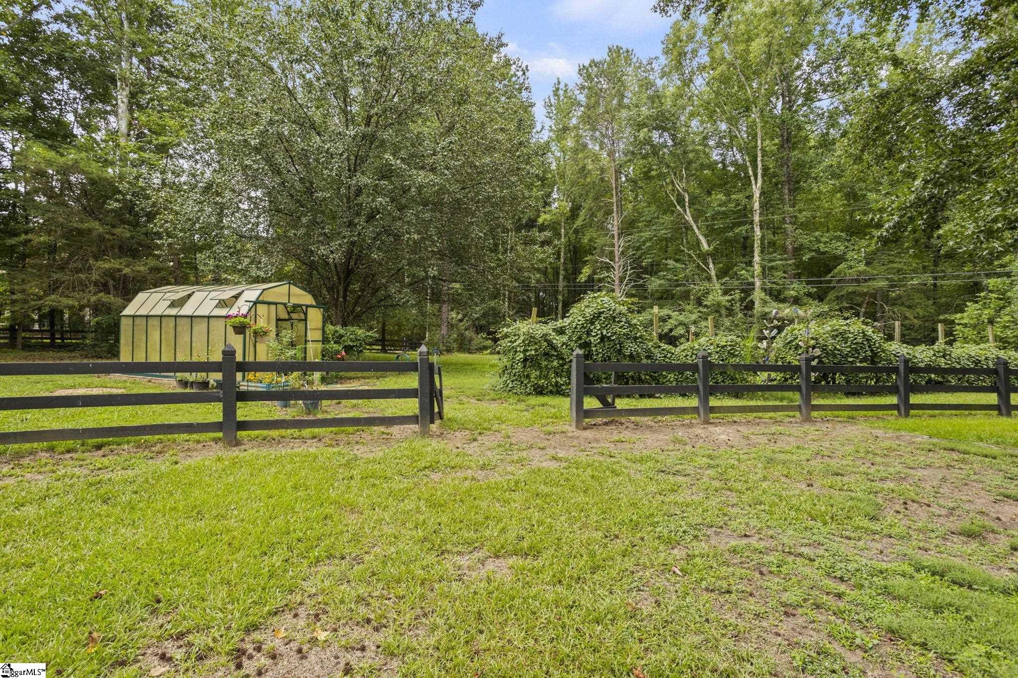 208 Holland Road Simpsonville, SC 29681 - Photo 10 of 50 Gallery Image 10
