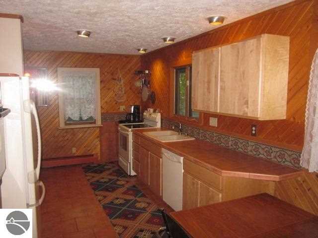 5501 Way Road Rapid City, MI 49676 - Photo 75 of 96 1784053-76.JPG