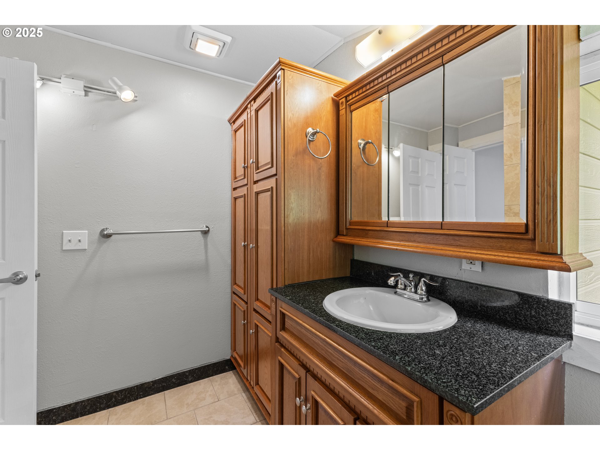 512 4th Street Myrtle Point, OR 97458 - Photo 25 of 33 Gallery Image 25