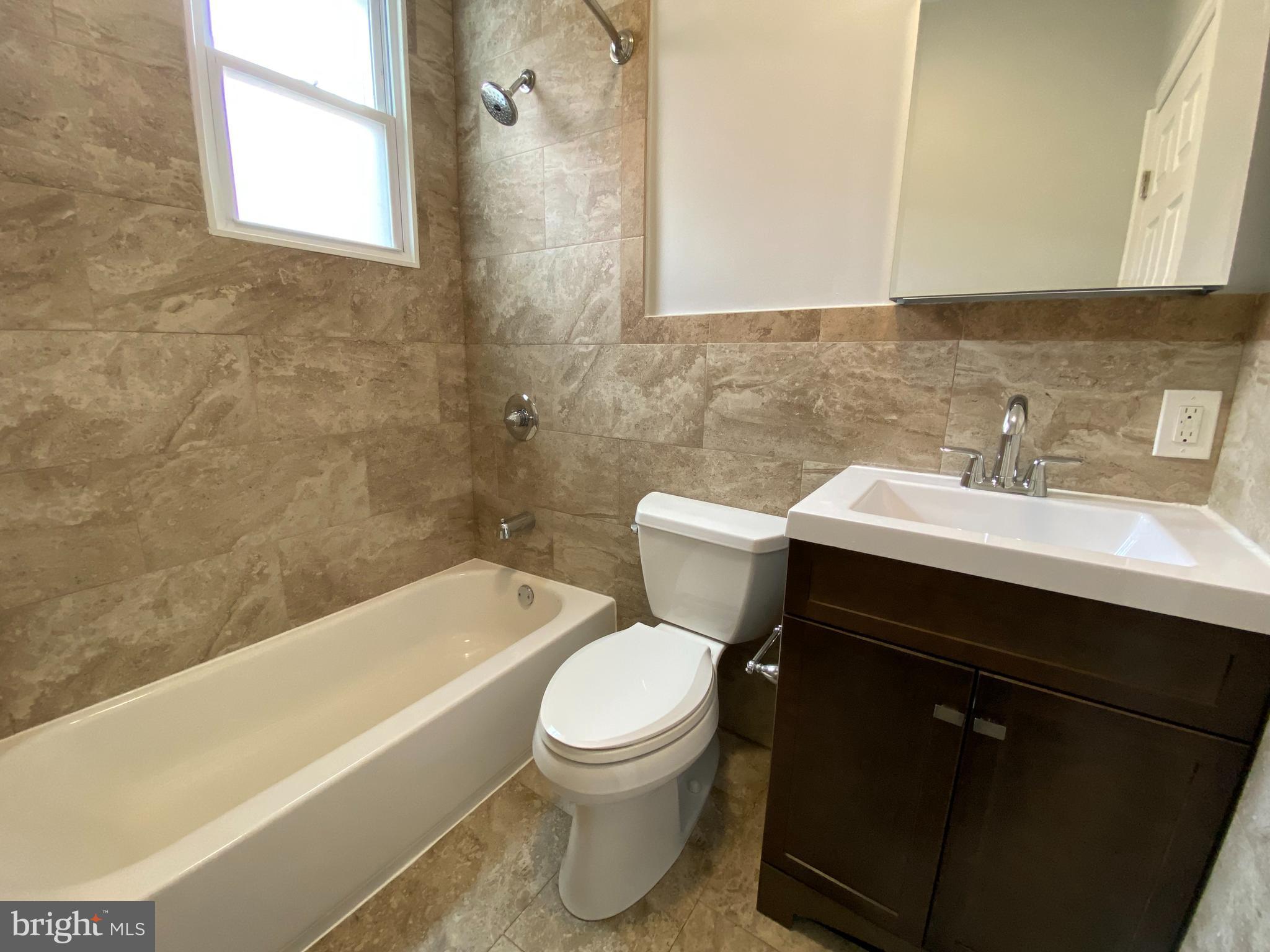 1246 South Bonsall Street Philadelphia, PA 19146 - Photo 17 of 24