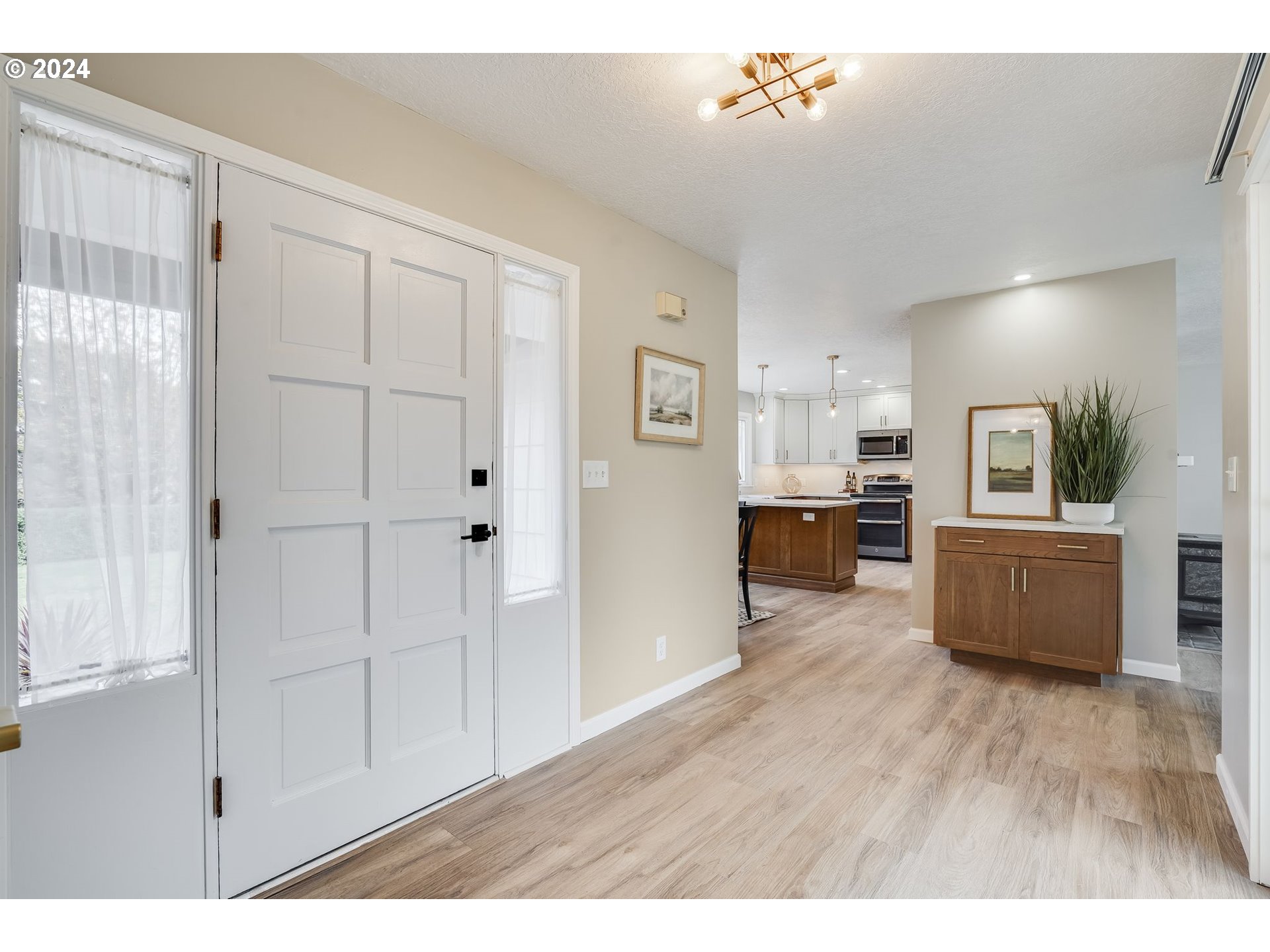 90360 Clark Road Warrenton, OR 97146 - Photo 5 of 48 Gallery Image 5