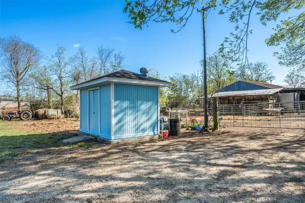 $600,000 | 1227 Avenue L, Santa Fe, TX 77510
