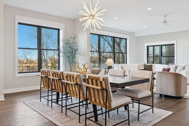 $824,900 | 5754 Shady Oak Road, Unit 1, Minnetonka, MN 55343