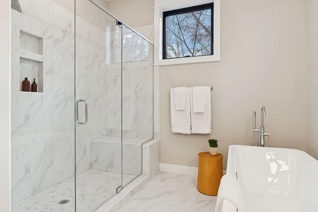 $824,900 | 5754 Shady Oak Road, Unit 1, Minnetonka, MN 55343