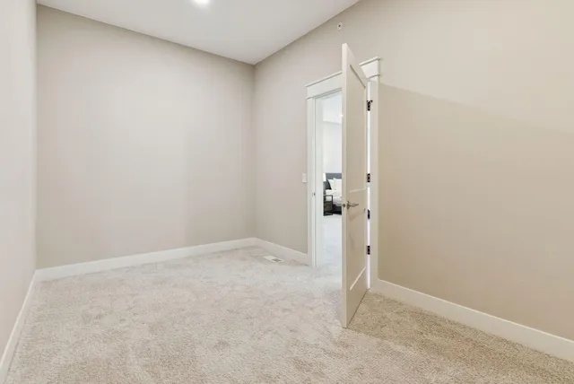 $824,900 | 5754 Shady Oak Road, Unit 1, Minnetonka, MN 55343