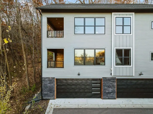 $824,900 | 5754 Shady Oak Road, Unit 1, Minnetonka, MN 55343